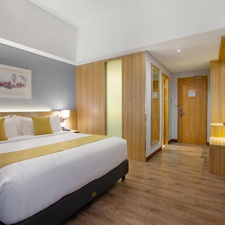 Aston Gresik Hotel & Conference Center Εξωτερικό φωτογραφία