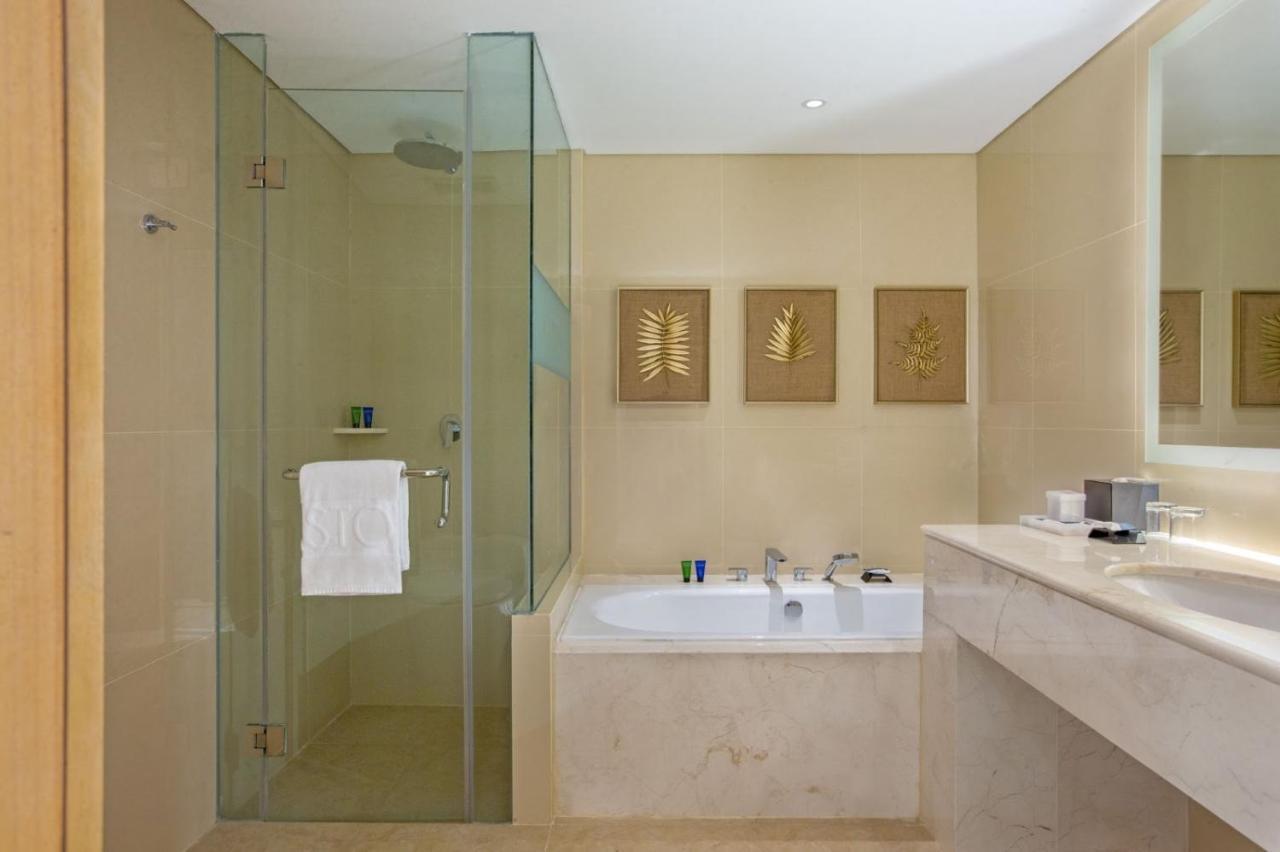 Aston Gresik Hotel & Conference Center Εξωτερικό φωτογραφία