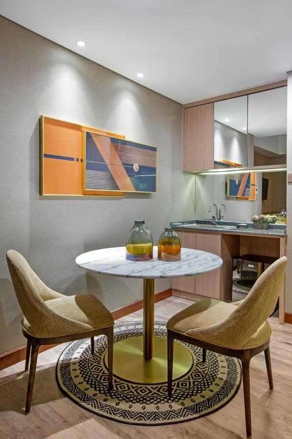 Aston Gresik Hotel & Conference Center Εξωτερικό φωτογραφία