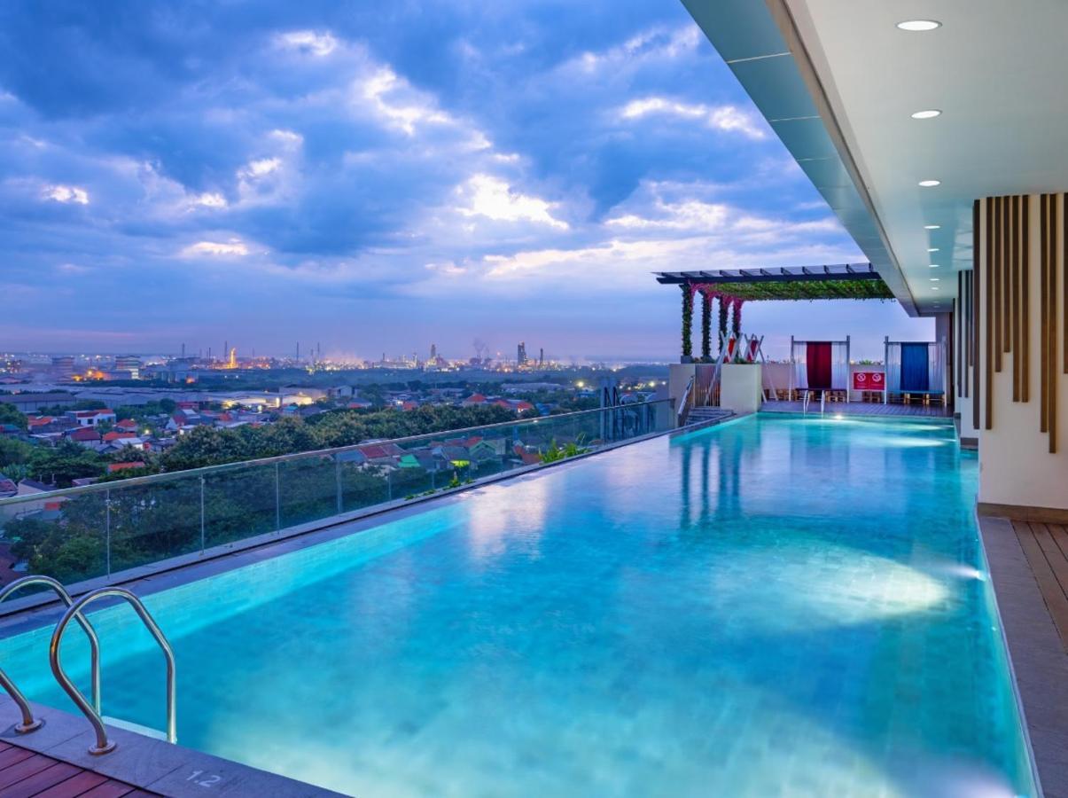Aston Gresik Hotel & Conference Center Εξωτερικό φωτογραφία