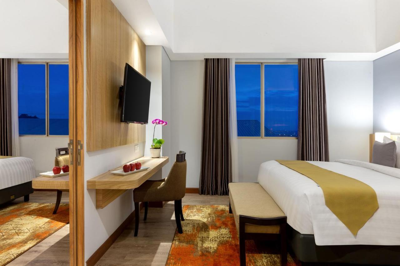 Aston Gresik Hotel & Conference Center Εξωτερικό φωτογραφία